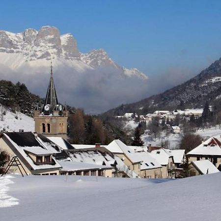 Petit Studio Mansarde 18 M2 Avec Navette Gratuit Aux Pistes De Ski Gresse-en-Vercors Exteriér fotografie