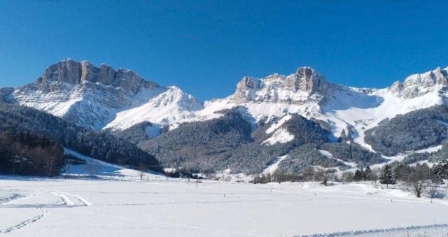 Petit Studio Mansarde 18 M2 Avec Navette Gratuit Aux Pistes De Ski Gresse-en-Vercors Exteriér fotografie